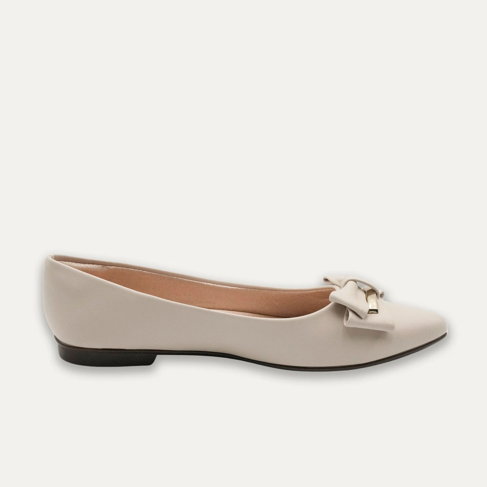 Belkis Off White Pointed Toe Flats
