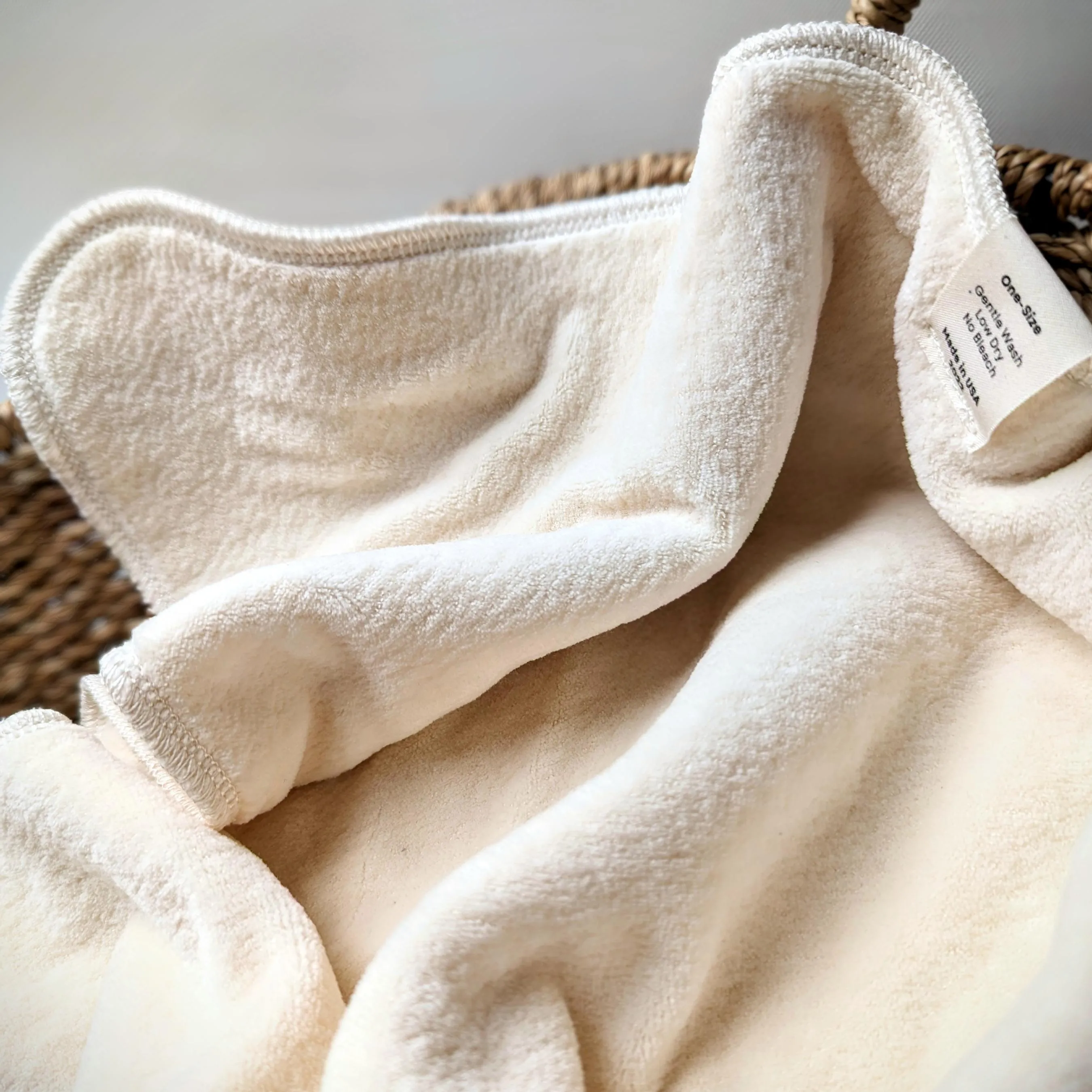 Fixed Flat Wrap-Lunapaca Collab | One Size (Medium) | Plastic Free | Outer Wraps Only