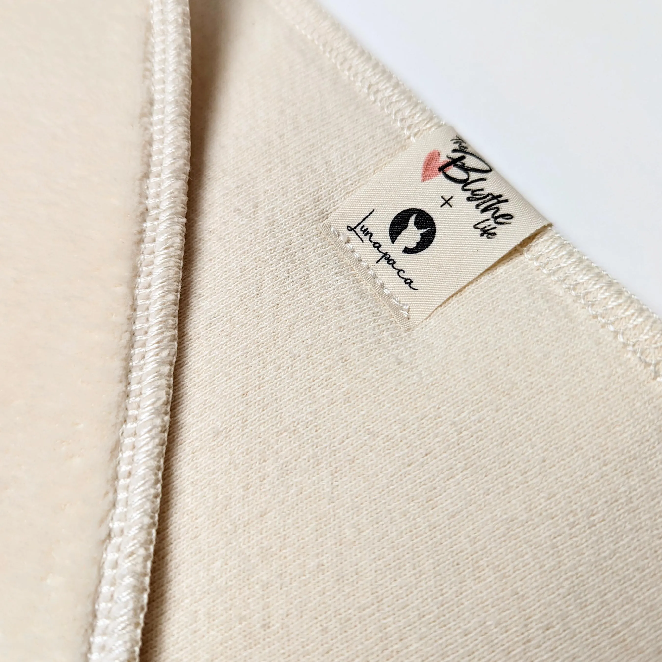 Fixed Flat Wrap-Lunapaca Collab | One Size (Medium) | Plastic Free | Outer Wraps Only