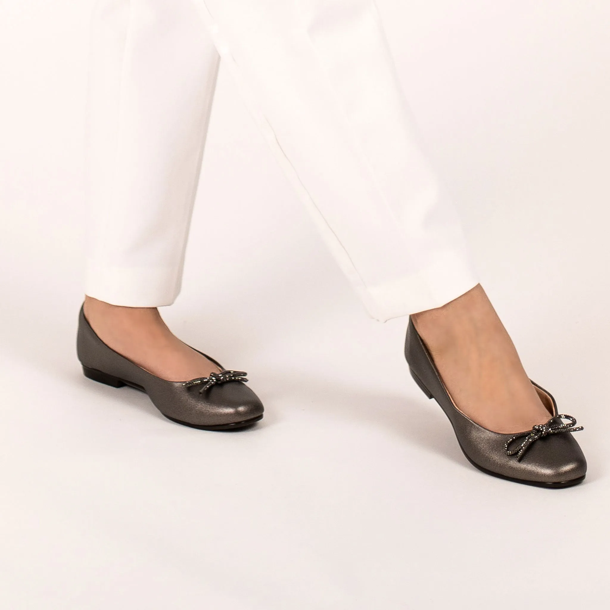 Lucia Metallic Onix Bow Ballet Flats