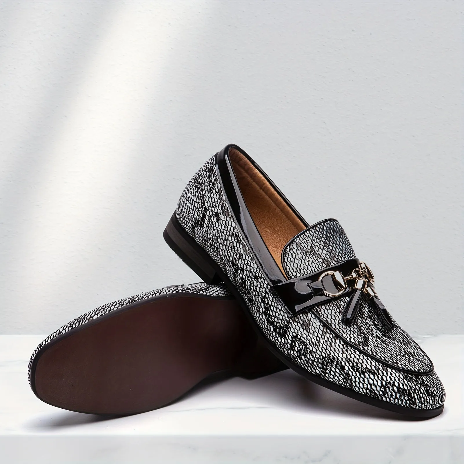 Mens Slip-On Loafers Moccasin Slippers Men Casual Comfortable Shoes