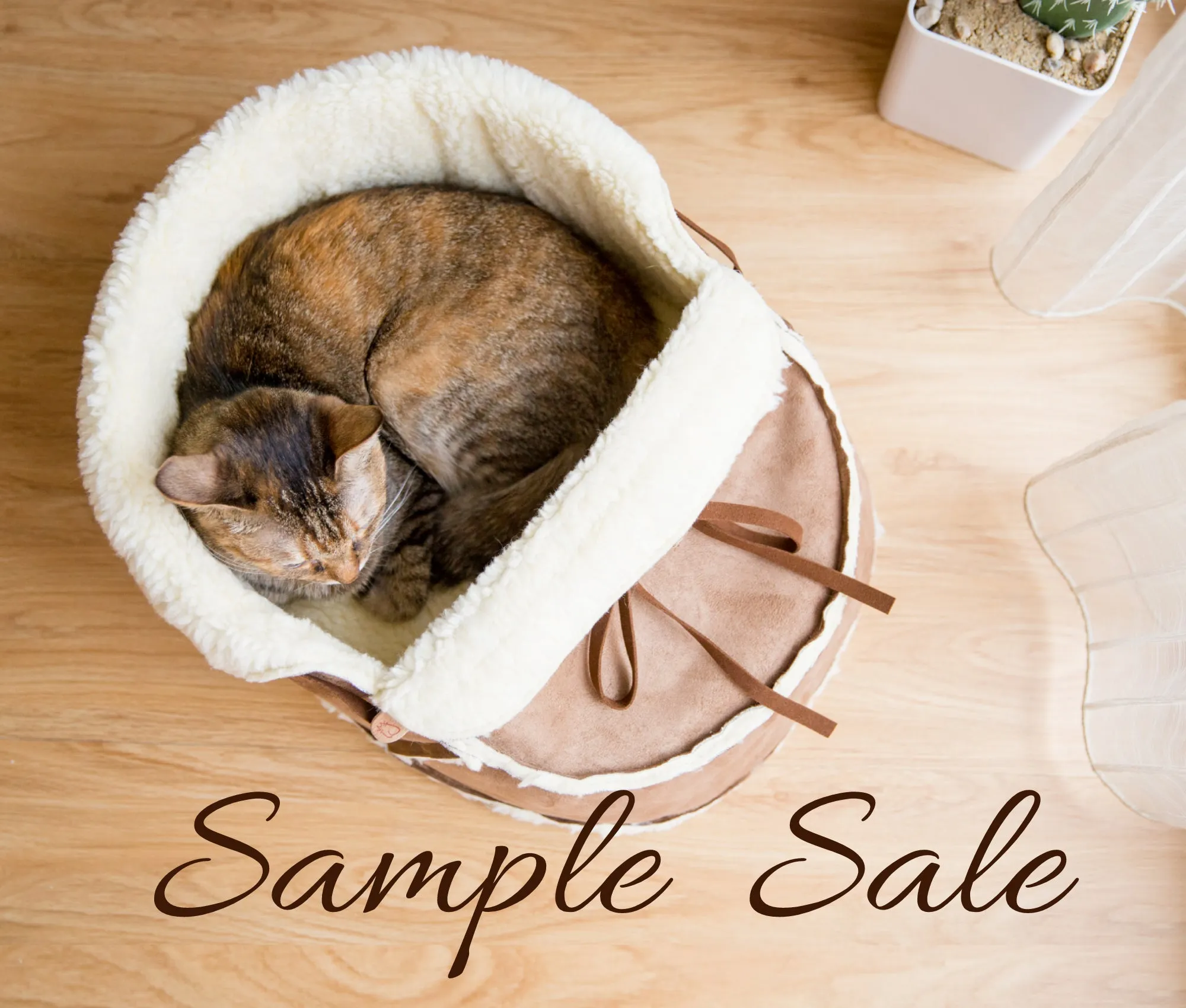 Seconds SALE: Sherpa Moccasin Cat Bed in Mocha Suede